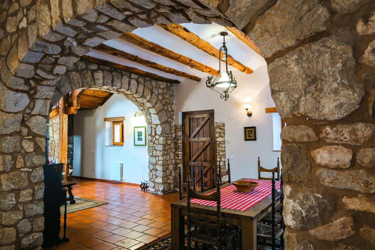 Masia Pou De La Vinya Sitges Bagian luar foto