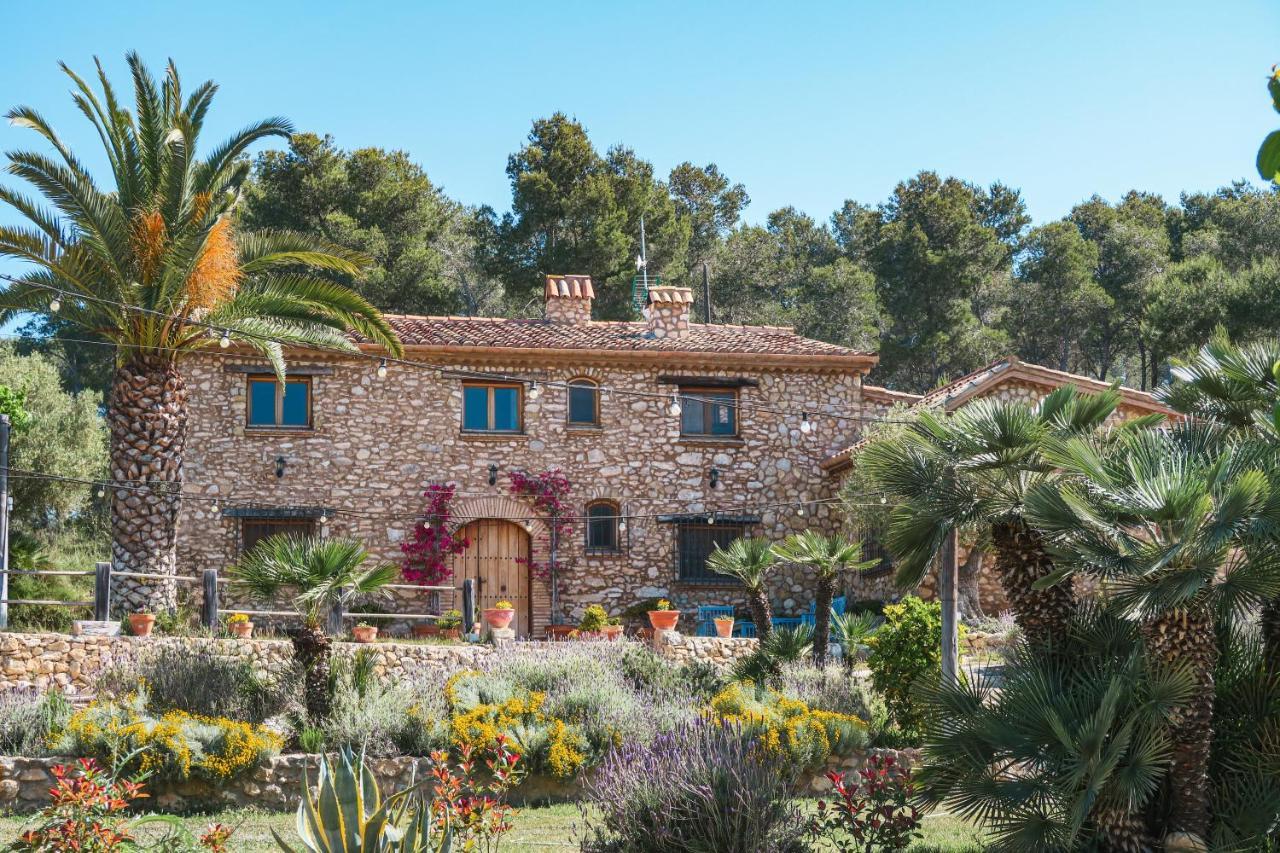 Masia Pou De La Vinya Sitges Bagian luar foto