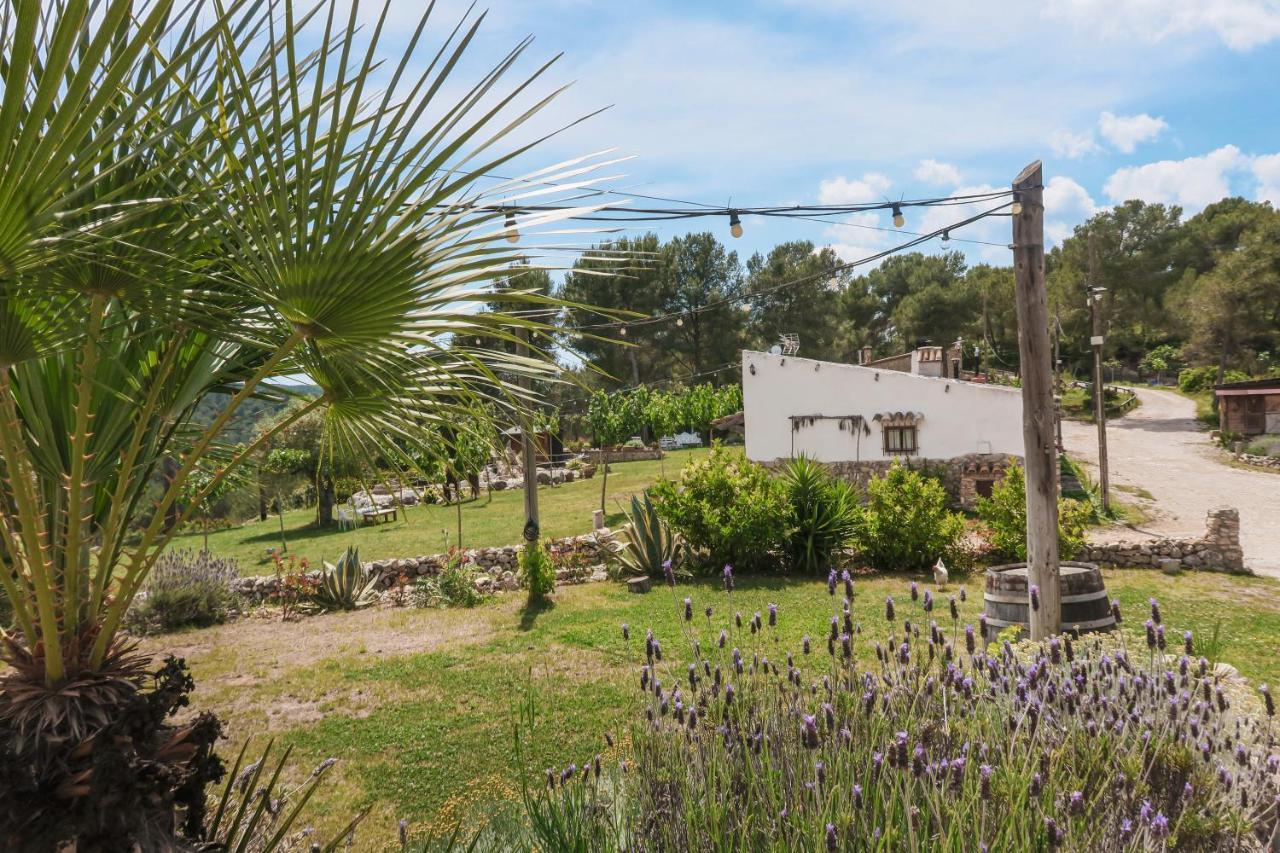 Masia Pou De La Vinya Sitges Bagian luar foto