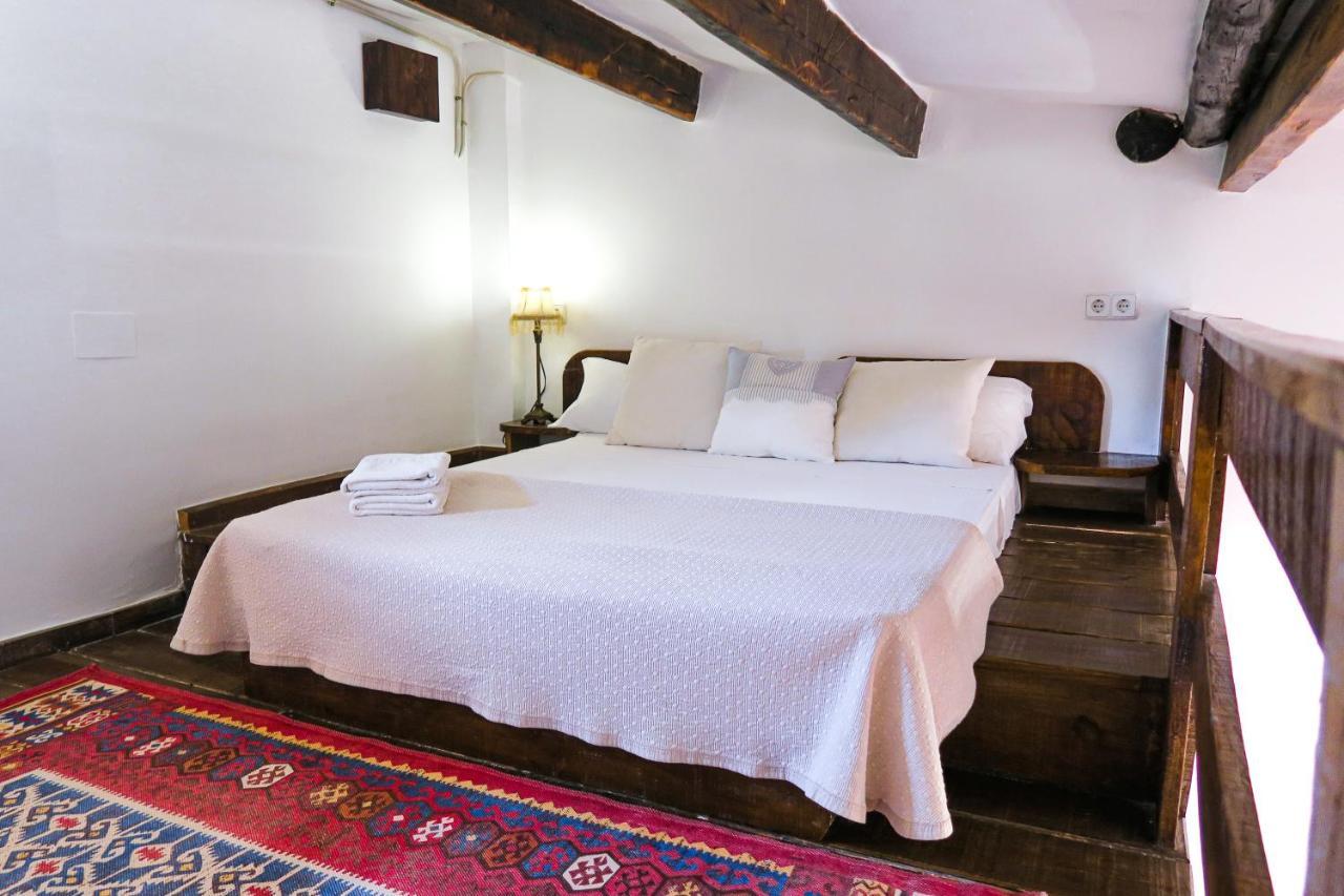 Masia Pou De La Vinya Sitges Bagian luar foto